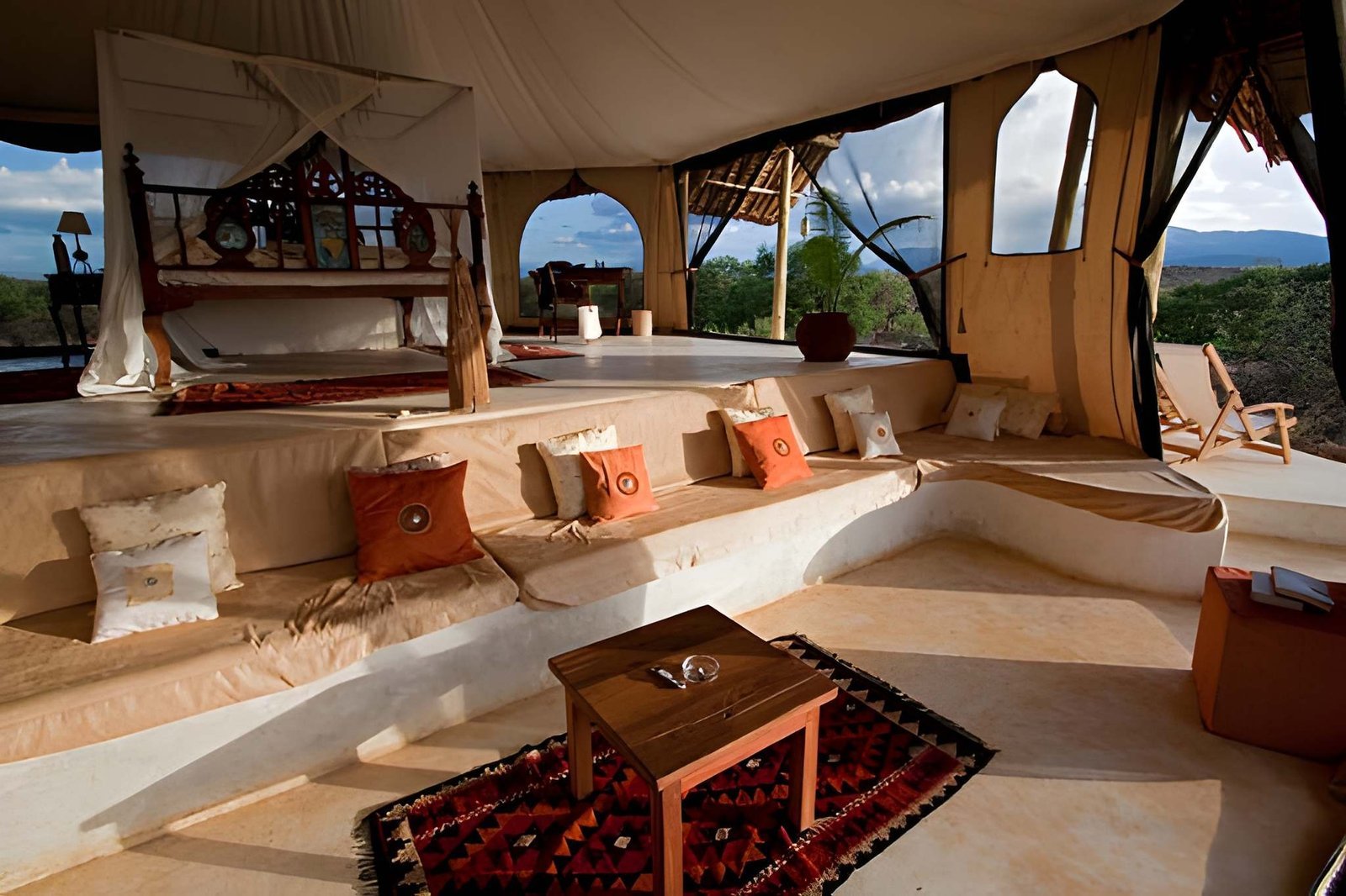 Lodge vs Camping Safari in Tanzania: Price, Comfort, Experience & How to Choose